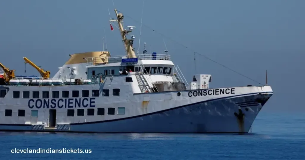 อิสราเอลสกัดกั้น เรือของกลุ่มพันธมิตร Freedom Flotilla ที่กำลังมุ่งหน้าไปยังกาซา อิสราเอลสกัดกั้นขบวนเรือ Freedom Flotilla